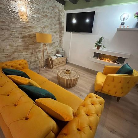 Appart Hotel Le 8 Le Duplex Macon Bagian luar foto
